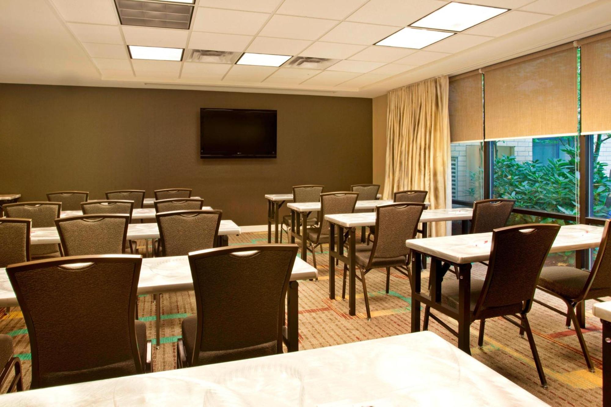 Residence Inn By Marriott Portland Airport At Cascade Station Экстерьер фото