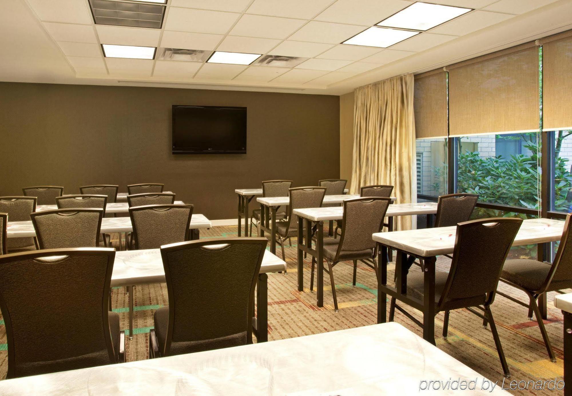 Residence Inn By Marriott Portland Airport At Cascade Station Экстерьер фото